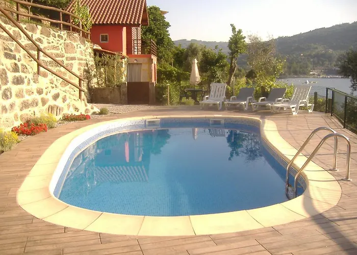 Hotel com piscina: Chale Da Fonte - T2